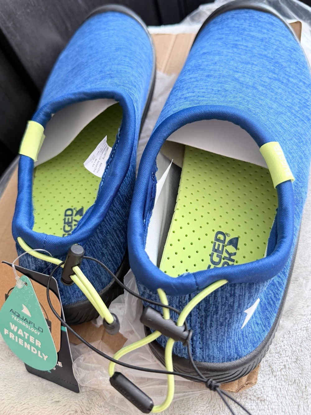 Men's Blue Water-Friendly Slip-On Sandals with Lime Insole and Toggle Lacing